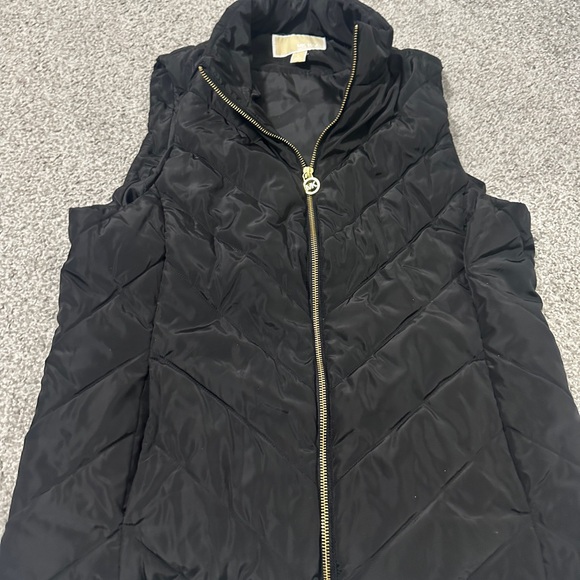 Michael Kors Black Quilted Vest with Gold Zipper - Picture 1 of 3